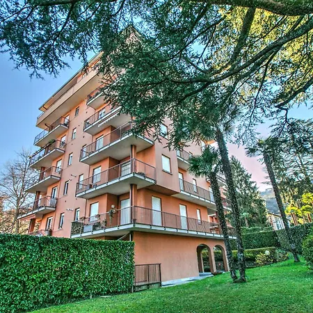 Alelu Classy And Chic Apartment Stresa